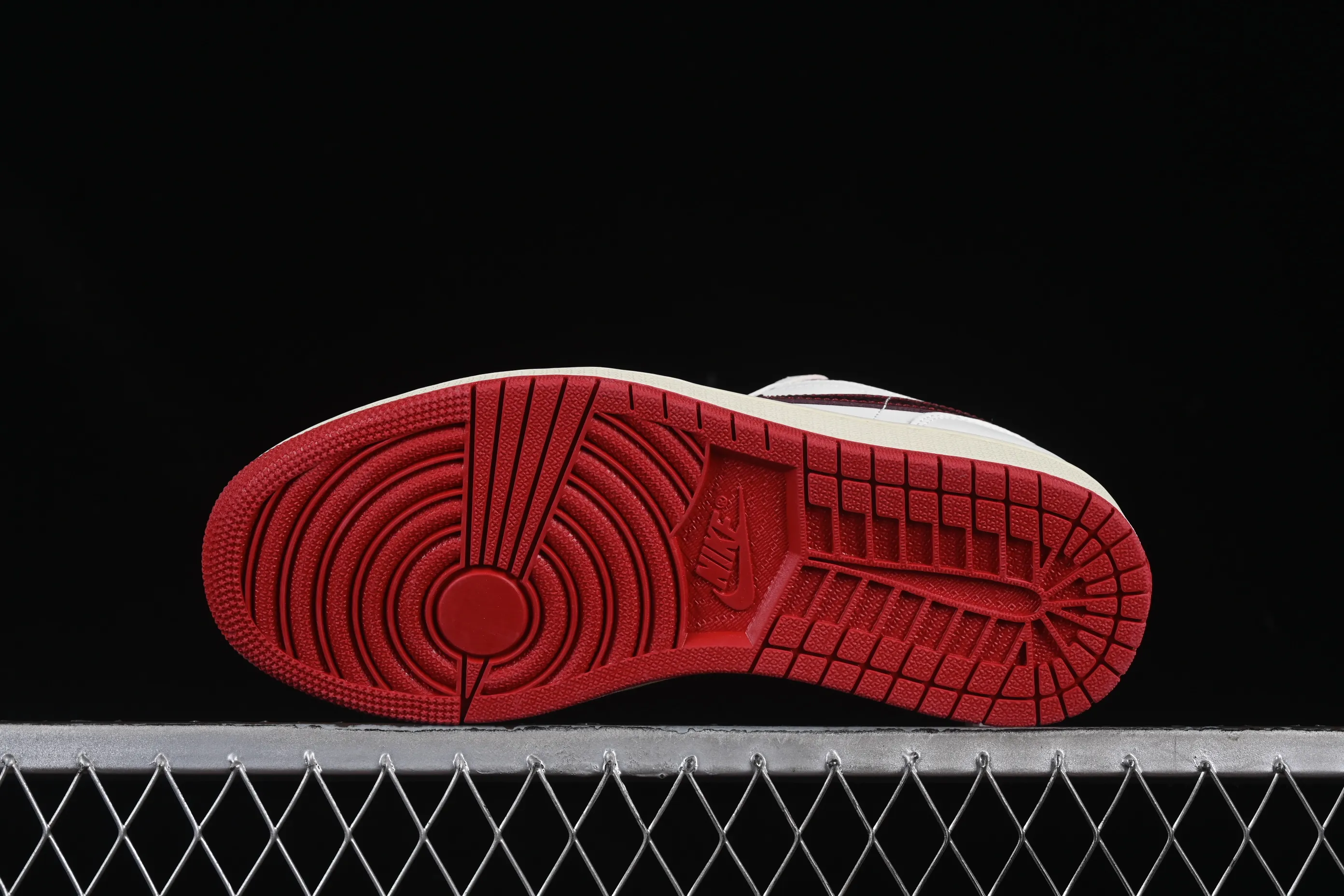 All categories Air Jordan Jordan series basketball shoes Air Jordan 1 Low Air Jordan 1 Low AJ1 Joe 1 white and red low-top cultural and casual sneakers HJ9338-106